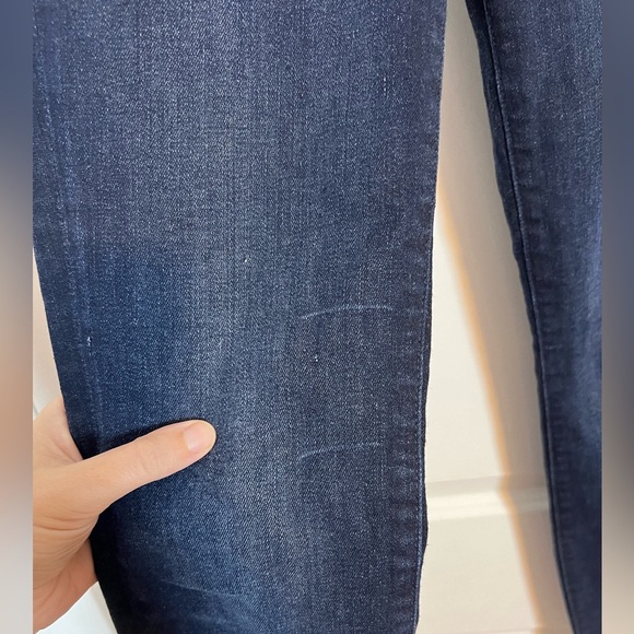 Good American Good Legs Mid-Rise Stretch Skinny Jeans - Picture 4 of 9